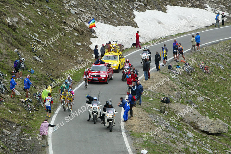 Peloton on Colle dell'Agnello009p.jpg
